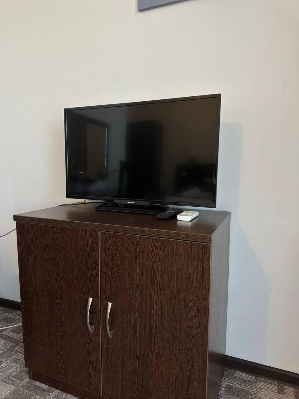 Tanzharyk Hotel Aqtöbe Esterno foto