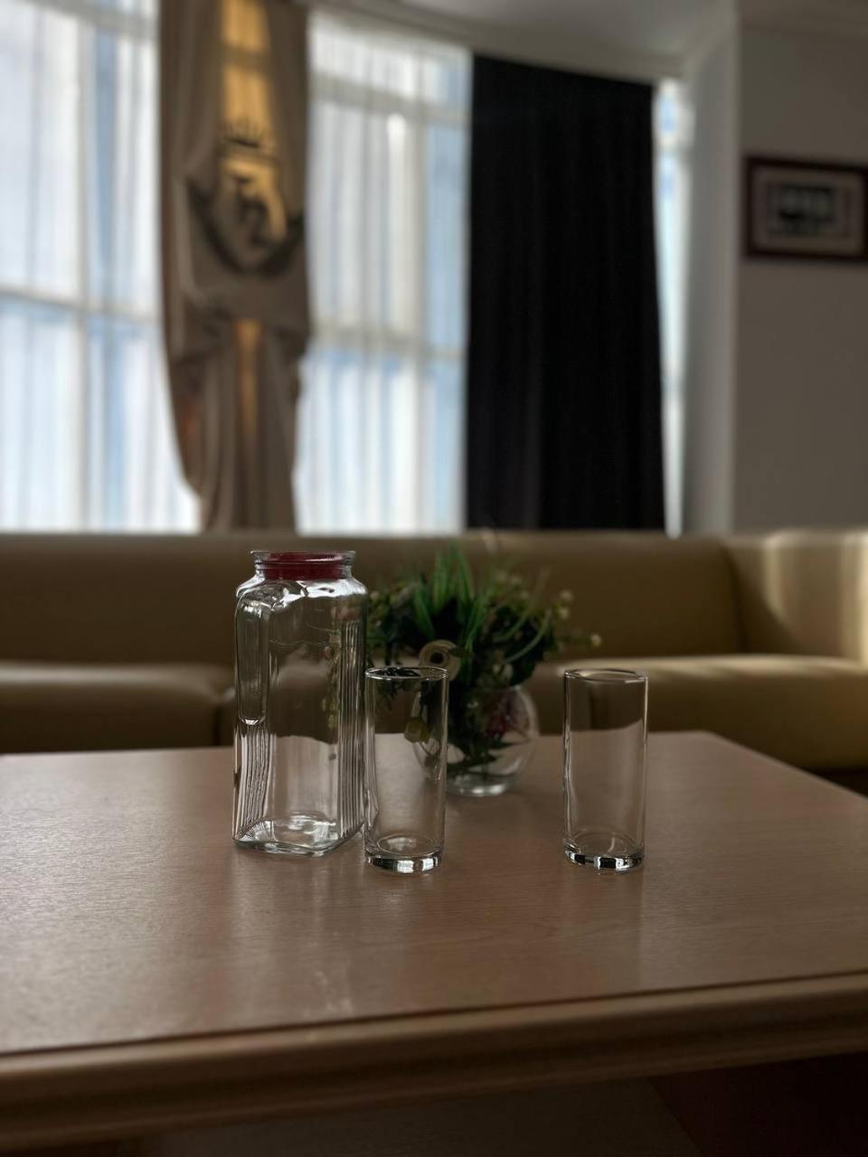 Tanzharyk Hotel Aqtöbe Esterno foto