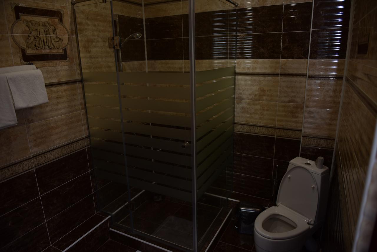Tanzharyk Hotel Aqtöbe Esterno foto